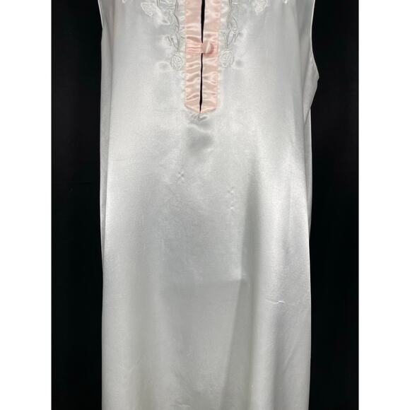 Vintage Jacklyn Smith, Studio Intimates, Cream and Pink Satin Long Nightgown - Picture 6 of 7